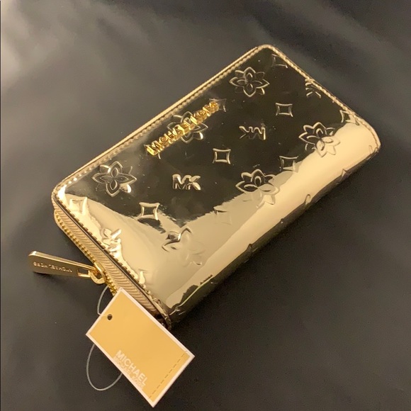 Michael Kors Handbags - Michael Kors Jet Set Travel Wallet Gold Finish